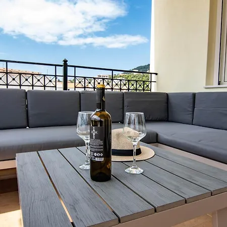 Semesterbostad Uranya Skiathos stad