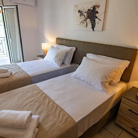 Uranya Semesterbostad Skiathos stad