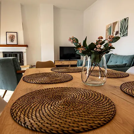 Uranya Semesterbostad Skiathos stad