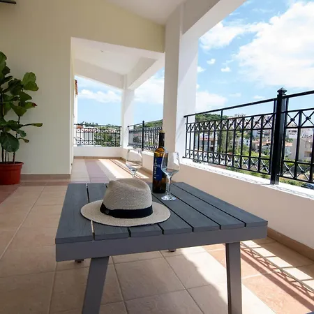 Semesterbostad Uranya Skiathos stad